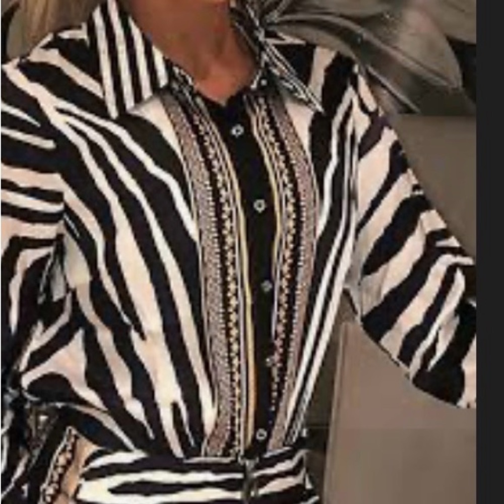 ‘Curvy Girl by AS’ Black and White Striped Shirt (Plus)